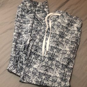 BUFFBUNNY Jasmine Jogger
Hustle Print